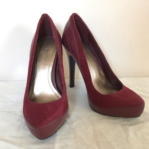 4/$15 💕 BCBGeneration Maroon Suede/Leather Heels